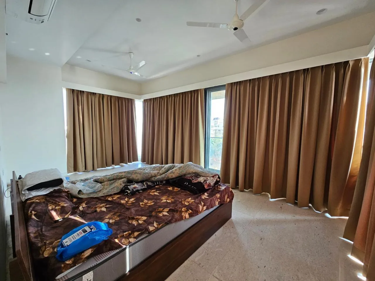 Sagar Resham — Bandra West (18)